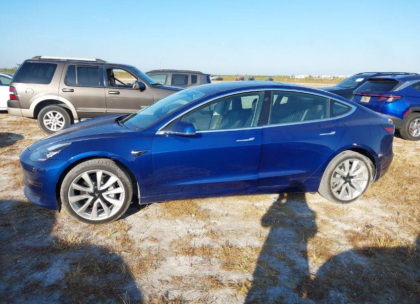 Photo 13 of 2020 Tesla Model 3 STANDARD RANGE PLUS REAR-WHEEL DRIVE/STANDARD RANGE REAR-WHEEL DRIVE (VIN 5YJ3E1EA6LF645876)