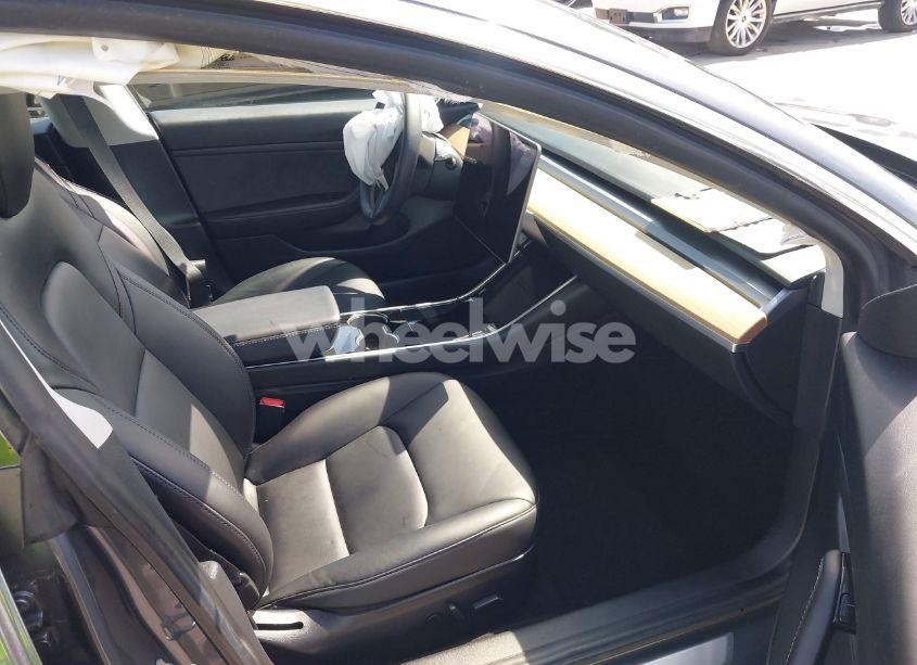 Photo 5 of 2020 Tesla Model 3 STANDARD RANGE PLUS REAR-WHEEL DRIVE/STANDARD RANGE REAR-WHEEL DRIVE (VIN 5YJ3E1EA6LF703159)