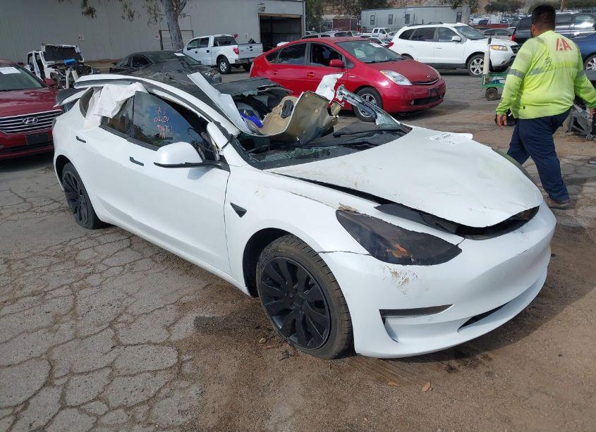 2020 Tesla Model 3 STANDARD RANGE PLUS REAR-WHEEL DRIVE/STANDARD RANGE REAR-WHEEL DRIVE (VIN 5YJ3E1EA6LF706224) main photo
