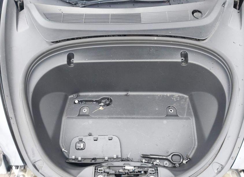 Photo 10 of 2020 Tesla Model 3 STANDARD RANGE PLUS REAR-WHEEL DRIVE/STANDARD RANGE REAR-WHEEL DRIVE (VIN 5YJ3E1EA6LF743497)