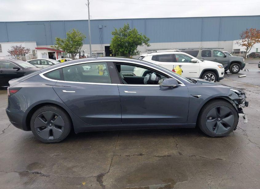 Photo 13 of 2020 Tesla Model 3 STANDARD RANGE PLUS REAR-WHEEL DRIVE/STANDARD RANGE REAR-WHEEL DRIVE (VIN 5YJ3E1EA6LF743497)