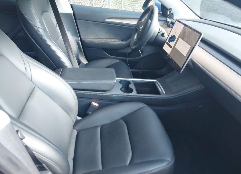 Photo 5 of 2021 Tesla Model 3 STANDARD RANGE PLUS REAR-WHEEL DRIVE (VIN 5YJ3E1EA6MF992111)