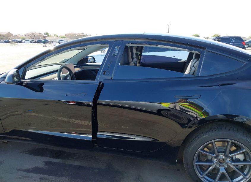 Photo 13 of 2022 Tesla Model 3 REAR-WHEEL DRIVE (VIN 5YJ3E1EA6NF352191)