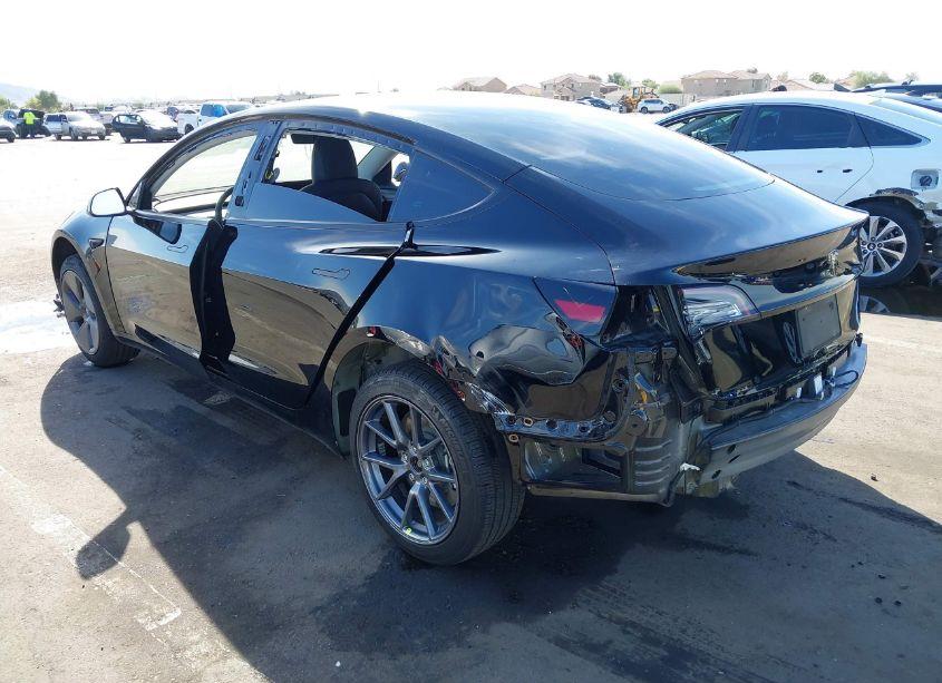 Photo 3 of 2022 Tesla Model 3 REAR-WHEEL DRIVE (VIN 5YJ3E1EA6NF352191)