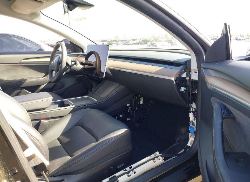 Photo 5 of 2022 Tesla Model 3 REAR-WHEEL DRIVE (VIN 5YJ3E1EA6NF352191)