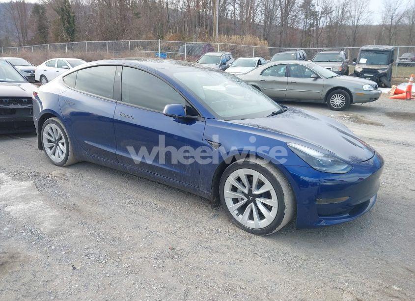 2023 Tesla Model 3 REAR-WHEEL DRIVE (VIN 5YJ3E1EA6PF472270) main photo