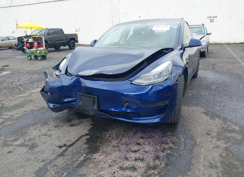 Photo 6 of 2023 Tesla Model 3 REAR-WHEEL DRIVE (VIN 5YJ3E1EA6PF590450)