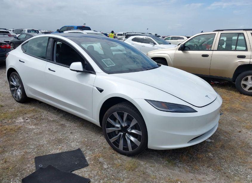 2024 Tesla Model 3 REAR-WHEEL DRIVE (VIN 5YJ3E1EA6RF751009) main photo
