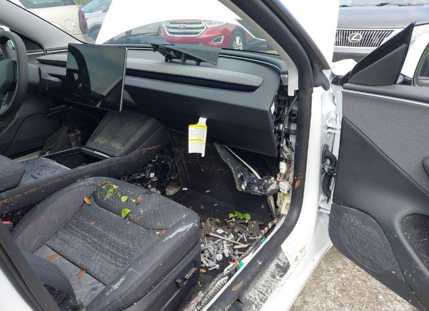 Photo 5 of 2024 Tesla Model 3 REAR-WHEEL DRIVE (VIN 5YJ3E1EA6RF751009)