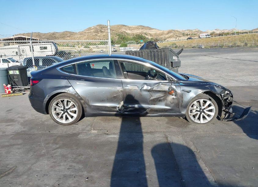 Photo 12 of 2018 Tesla Model 3 MID RANGE/LONG RANGE (VIN 5YJ3E1EA7JF007763)