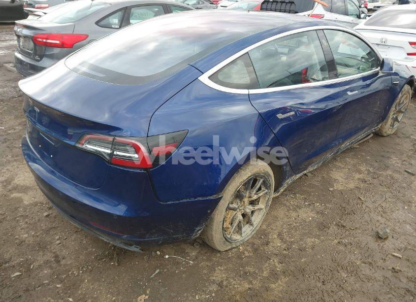 Photo 4 of 2018 Tesla Model 3 LONG RANGE/MID RANGE (VIN 5YJ3E1EA7JF019380)