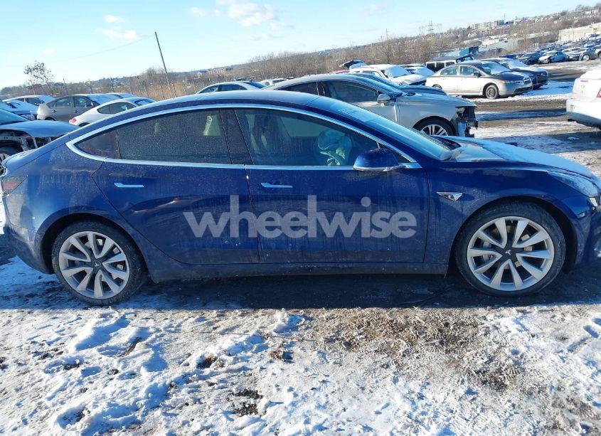 Photo 12 of 2018 Tesla Model 3 LONG RANGE/MID RANGE (VIN 5YJ3E1EA7JF036583)