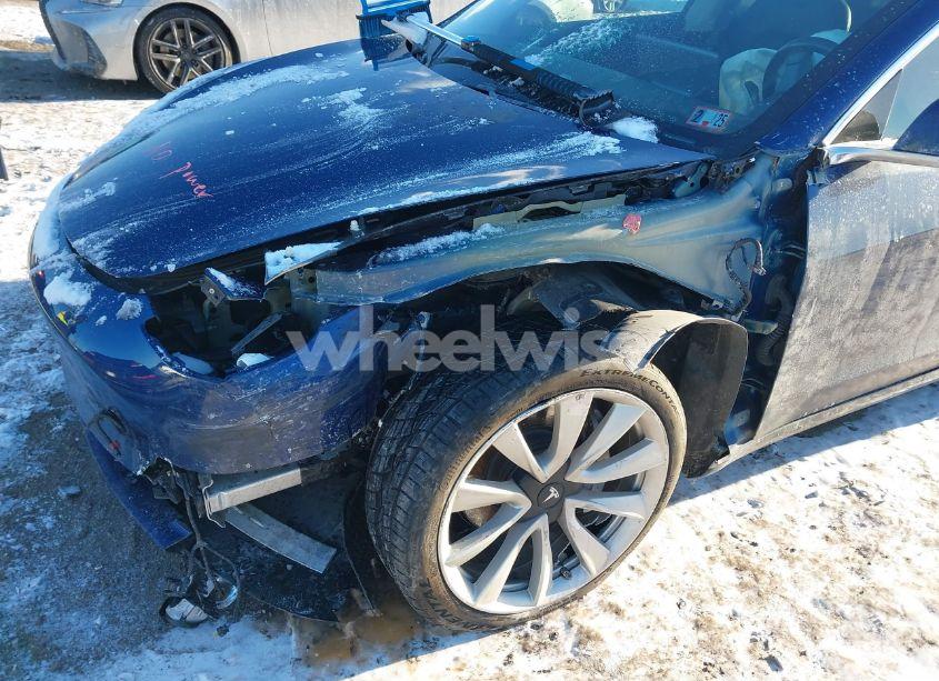 Photo 6 of 2018 Tesla Model 3 LONG RANGE/MID RANGE (VIN 5YJ3E1EA7JF036583)