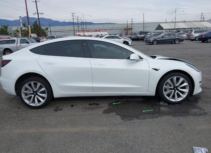 Photo 13 of 2018 Tesla Model 3 LONG RANGE/MID RANGE (VIN 5YJ3E1EA7JF047759)
