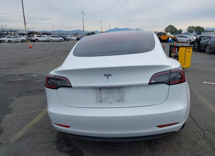 Photo 16 of 2018 Tesla Model 3 LONG RANGE/MID RANGE (VIN 5YJ3E1EA7JF047759)