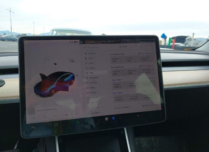 Photo 18 of 2018 Tesla Model 3 LONG RANGE/MID RANGE (VIN 5YJ3E1EA7JF047759)