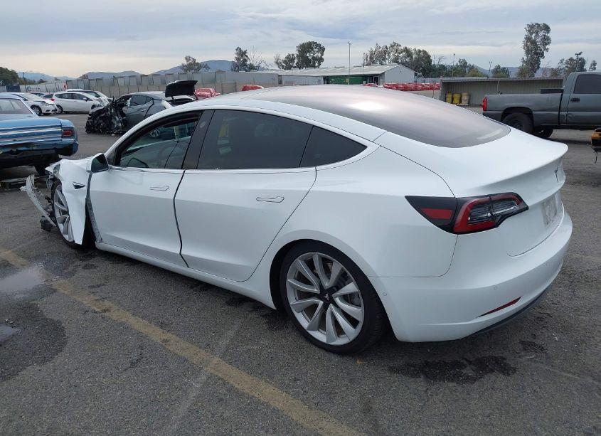 Photo 3 of 2018 Tesla Model 3 LONG RANGE/MID RANGE (VIN 5YJ3E1EA7JF047759)