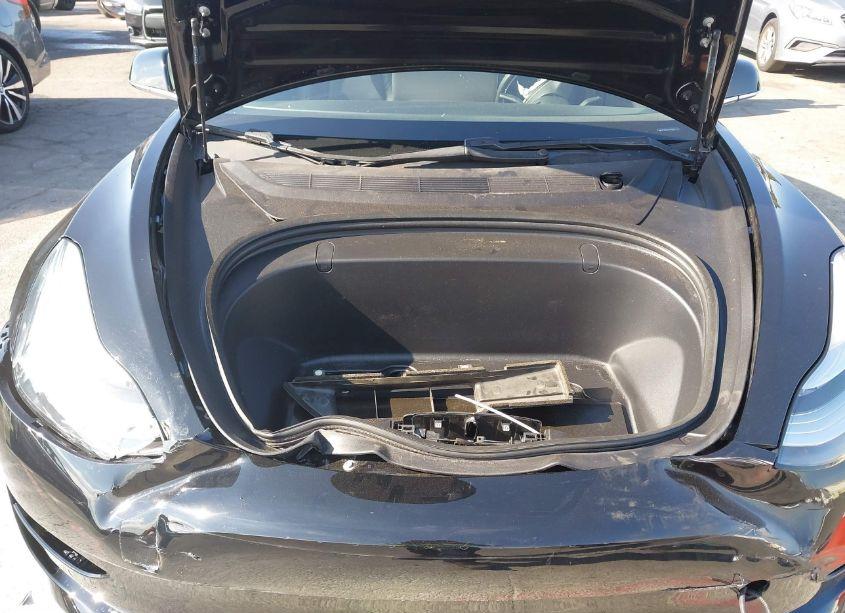 Photo 10 of 2018 Tesla Model 3 LONG RANGE/MID RANGE (VIN 5YJ3E1EA7JF176181)