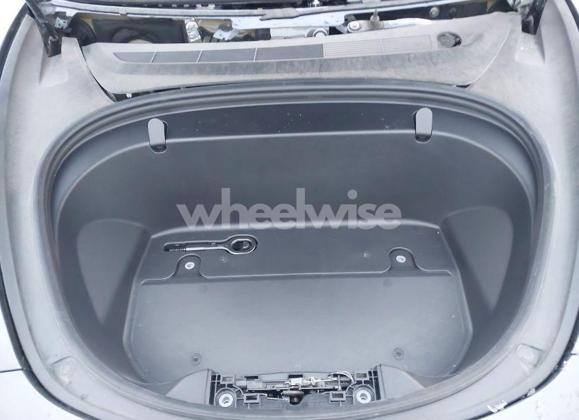 Photo 10 of 2019 Tesla Model 3 LONG RANGE/MID RANGE/STANDARD RANGE/STANDARD RANGE PLUS (VIN 5YJ3E1EA7KF410921)