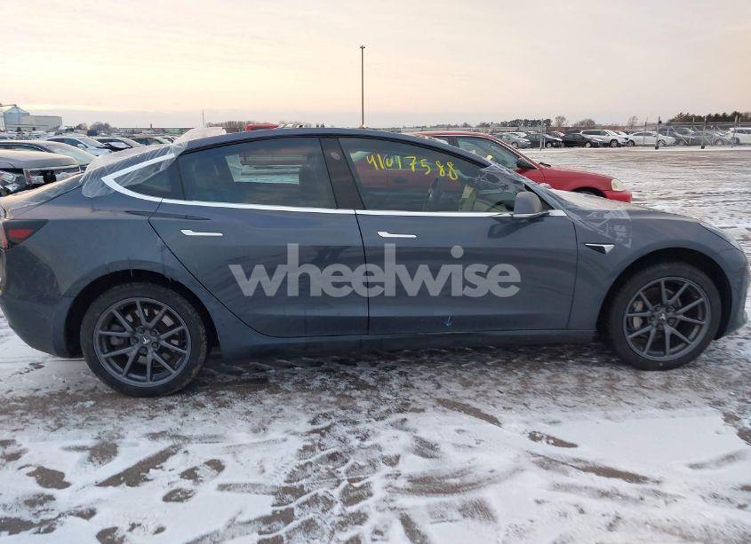 Photo 13 of 2019 Tesla Model 3 LONG RANGE/MID RANGE/STANDARD RANGE/STANDARD RANGE PLUS (VIN 5YJ3E1EA7KF410921)