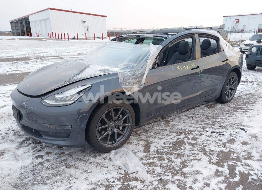 Photo 2 of 2019 Tesla Model 3 LONG RANGE/MID RANGE/STANDARD RANGE/STANDARD RANGE PLUS (VIN 5YJ3E1EA7KF410921)