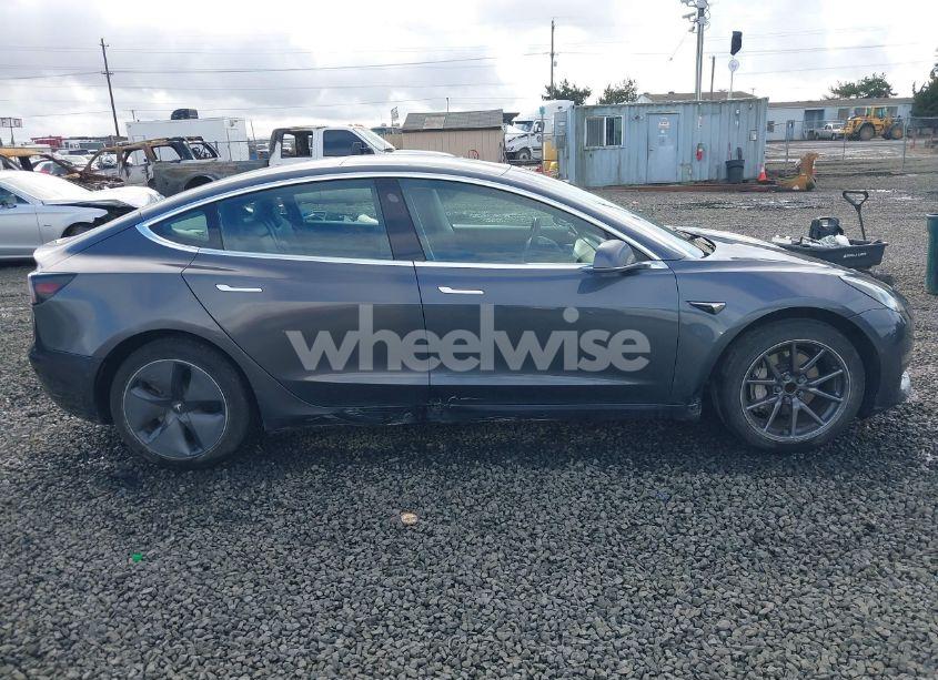 Photo 14 of 2020 Tesla Model 3 STANDARD RANGE PLUS REAR-WHEEL DRIVE/STANDARD RANGE REAR-WHEEL DRIVE (VIN 5YJ3E1EA7LF611574)