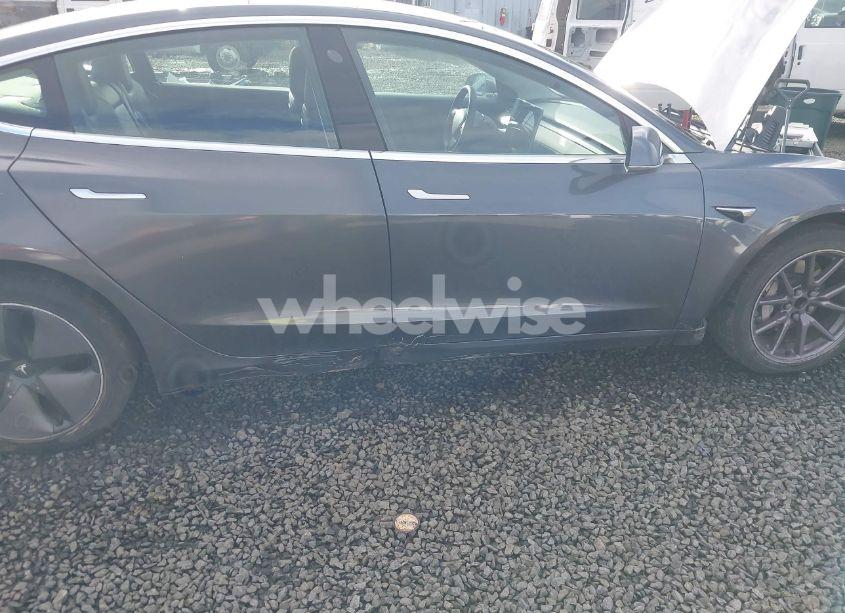 Photo 6 of 2020 Tesla Model 3 STANDARD RANGE PLUS REAR-WHEEL DRIVE/STANDARD RANGE REAR-WHEEL DRIVE (VIN 5YJ3E1EA7LF611574)