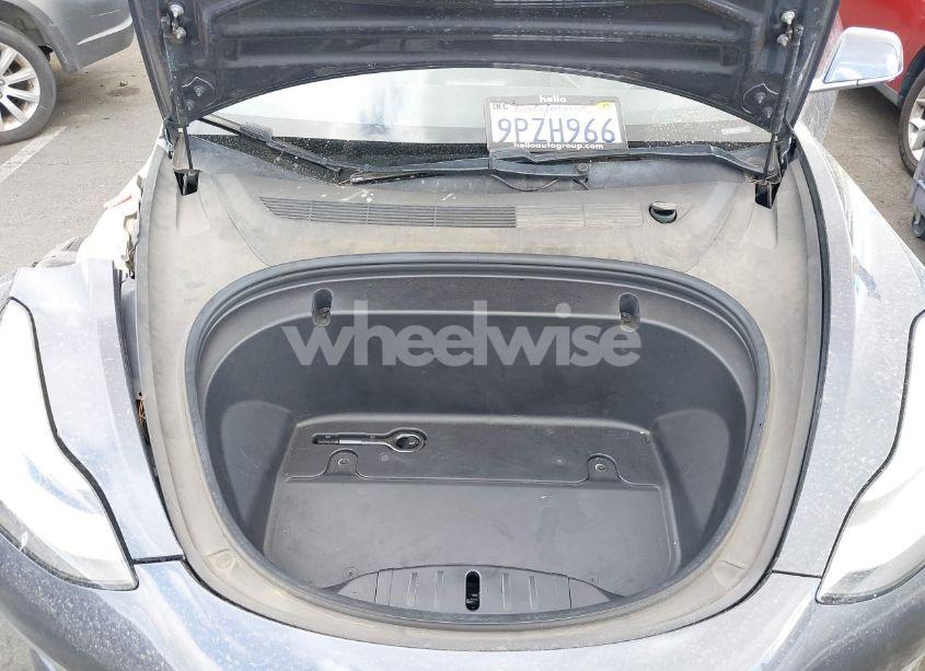 Photo 10 of 2020 Tesla Model 3 STANDARD RANGE PLUS REAR-WHEEL DRIVE/STANDARD RANGE REAR-WHEEL DRIVE (VIN 5YJ3E1EA7LF630335)