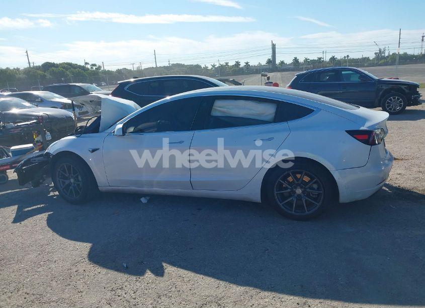 Photo 14 of 2020 Tesla Model 3 STANDARD RANGE PLUS REAR-WHEEL DRIVE/STANDARD RANGE REAR-WHEEL DRIVE (VIN 5YJ3E1EA7LF659012)