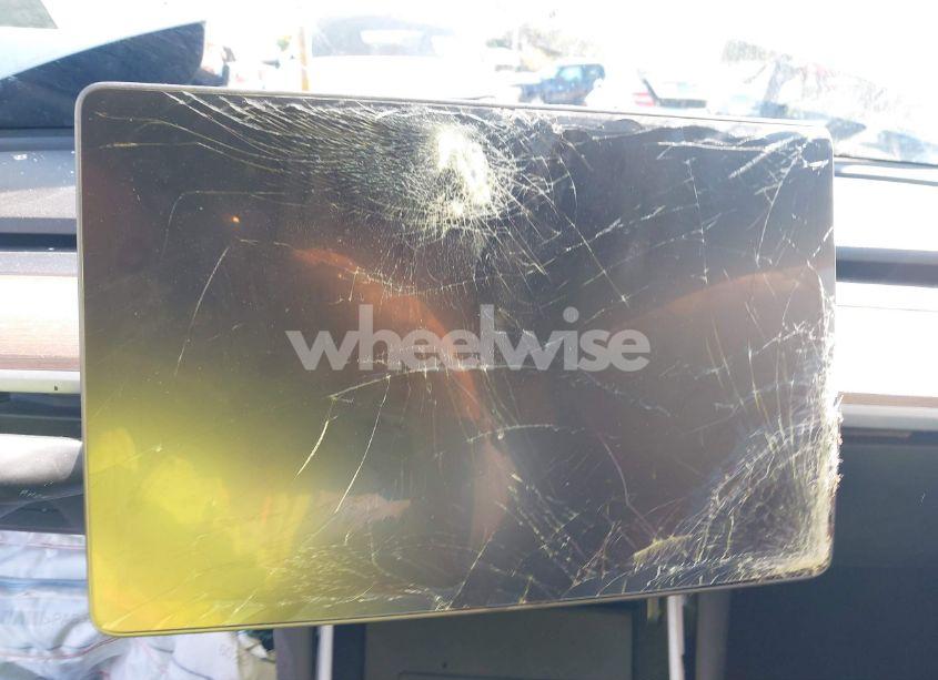 Photo 15 of 2020 Tesla Model 3 STANDARD RANGE PLUS REAR-WHEEL DRIVE/STANDARD RANGE REAR-WHEEL DRIVE (VIN 5YJ3E1EA7LF659012)