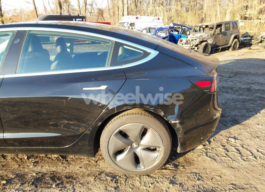 Photo 6 of 2020 Tesla Model 3 STANDARD RANGE PLUS REAR-WHEEL DRIVE/STANDARD RANGE REAR-WHEEL DRIVE (VIN 5YJ3E1EA7LF784754)