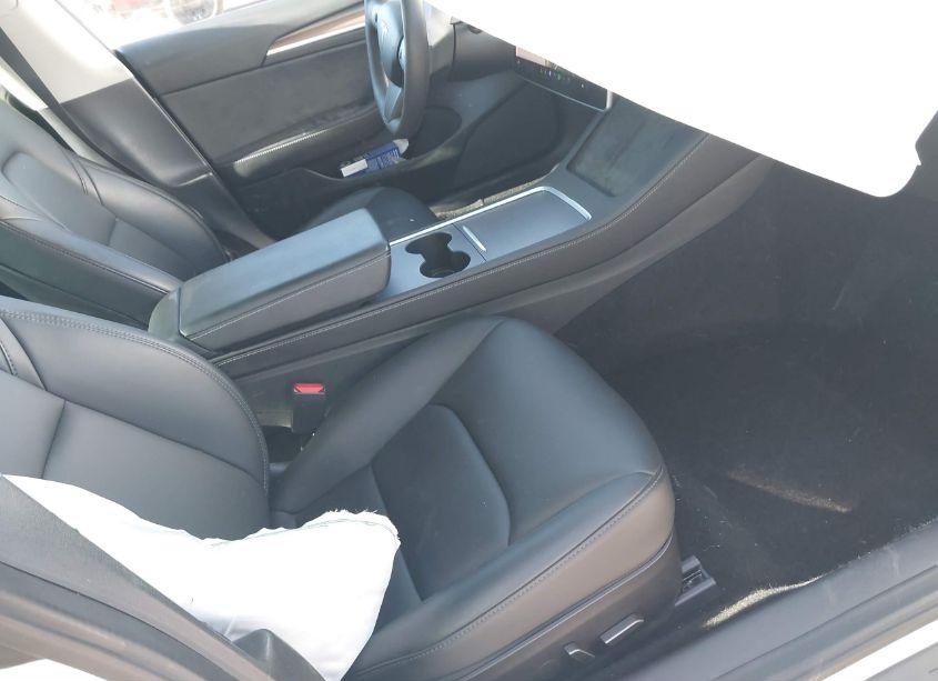 Photo 5 of 2021 Tesla Model 3 STANDARD RANGE PLUS REAR-WHEEL DRIVE (VIN 5YJ3E1EA7MF086856)