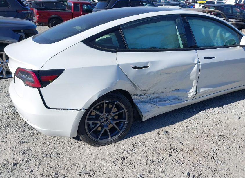Photo 6 of 2021 Tesla Model 3 STANDARD RANGE PLUS REAR-WHEEL DRIVE (VIN 5YJ3E1EA7MF086856)