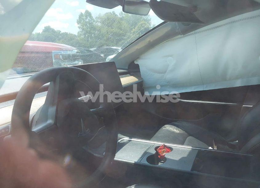 Photo 14 of 2021 Tesla Model 3 STANDARD RANGE PLUS REAR-WHEEL DRIVE (VIN 5YJ3E1EA7MF088283)