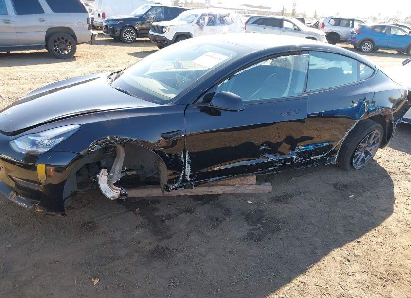 Photo 6 of 2022 Tesla Model 3 REAR-WHEEL DRIVE (VIN 5YJ3E1EA7NF236787)