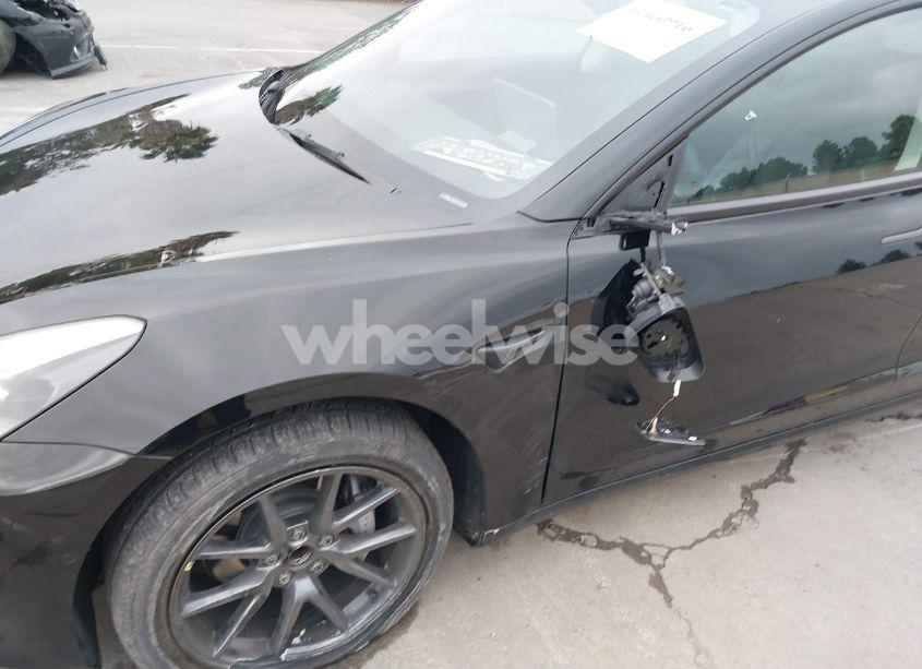 Photo 6 of 2022 Tesla Model 3 REAR-WHEEL DRIVE (VIN 5YJ3E1EA7NF316039)