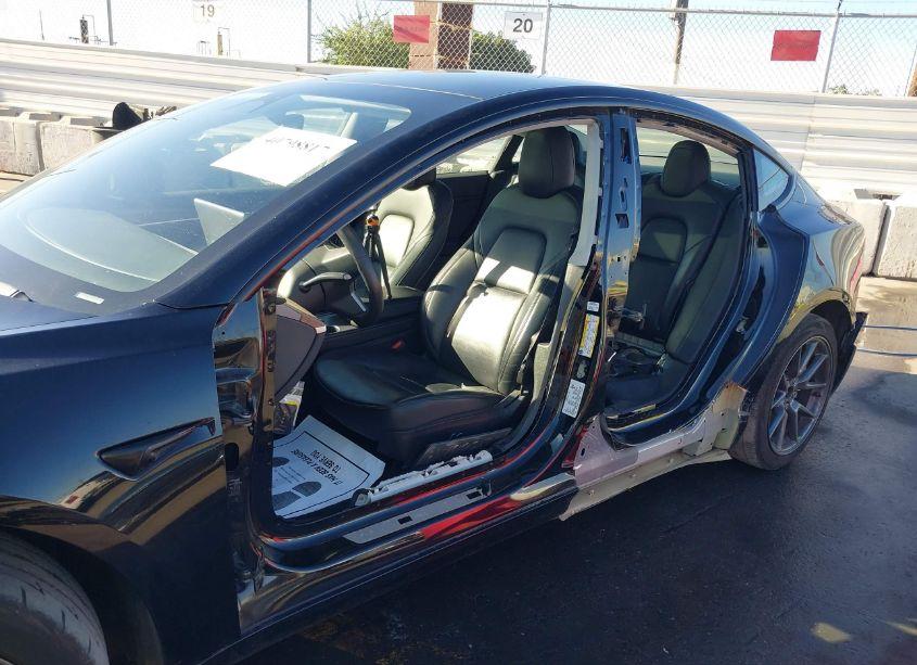 Photo 6 of 2023 Tesla Model 3 REAR-WHEEL DRIVE (VIN 5YJ3E1EA7PF456899)