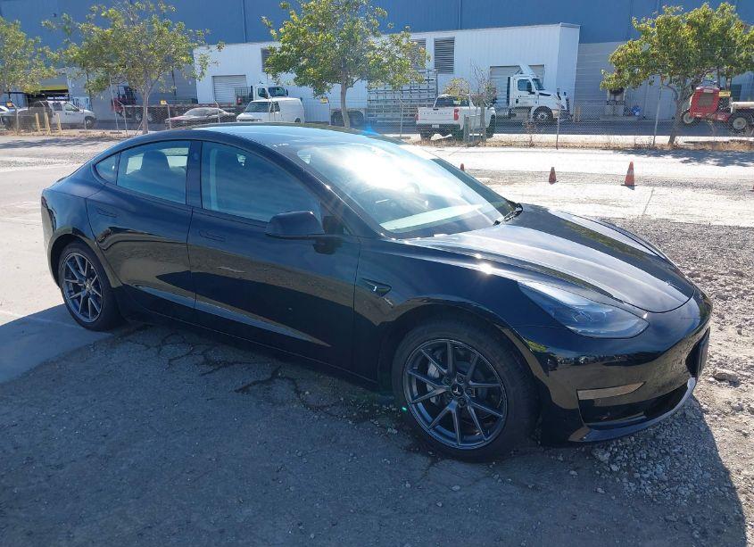 2023 Tesla Model 3 REAR-WHEEL DRIVE (VIN 5YJ3E1EA7PF457180) main photo