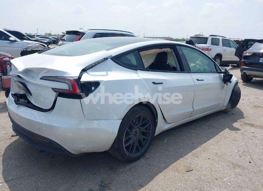 Photo 4 of 2024 Tesla Model 3 LONG RANGE DUAL MOTOR ALL-WHEEL DRIVE/REAR-WHEEL DRIVE (VIN 5YJ3E1EA7RF767266)