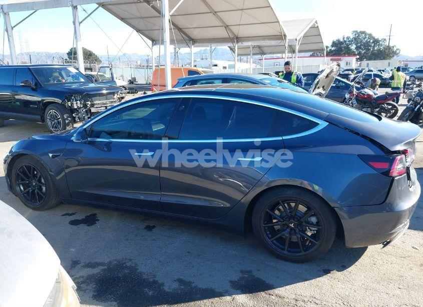 Photo 14 of 2018 Tesla Model 3 LONG RANGE/MID RANGE (VIN 5YJ3E1EA8JF008498)