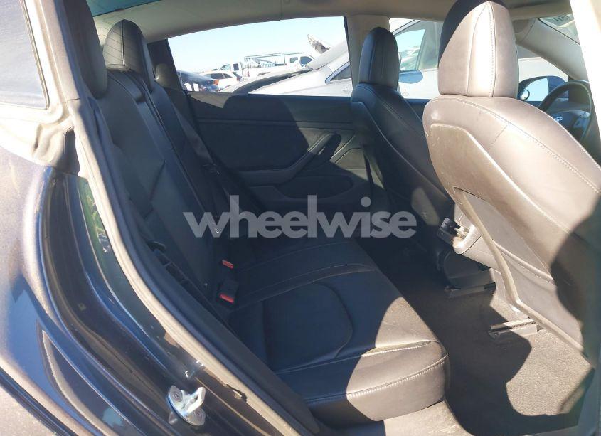 Photo 8 of 2018 Tesla Model 3 LONG RANGE/MID RANGE (VIN 5YJ3E1EA8JF008498)