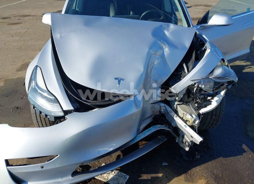 Photo 6 of 2018 Tesla Model 3 LONG RANGE/MID RANGE (VIN 5YJ3E1EA8JF010350)