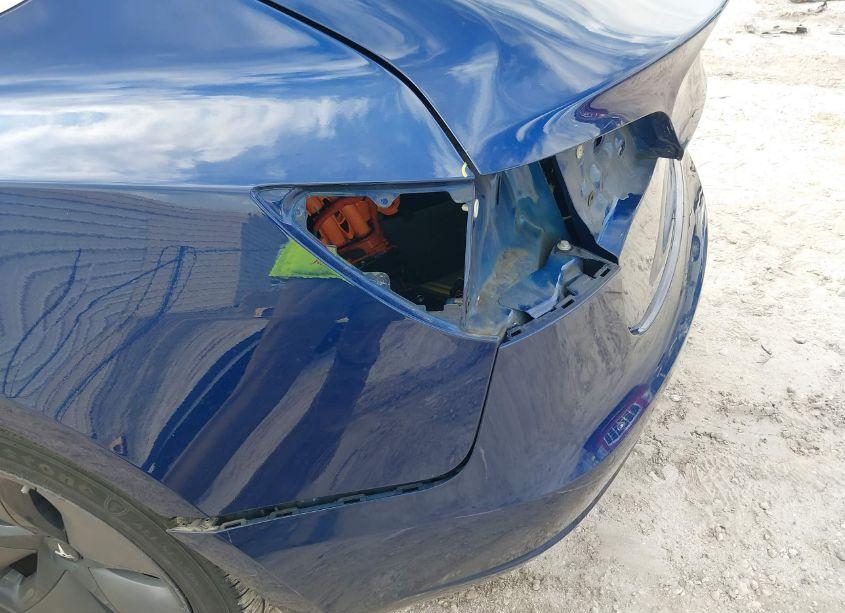 Photo 20 of 2018 Tesla Model 3 LONG RANGE/MID RANGE (VIN 5YJ3E1EA8JF058981)