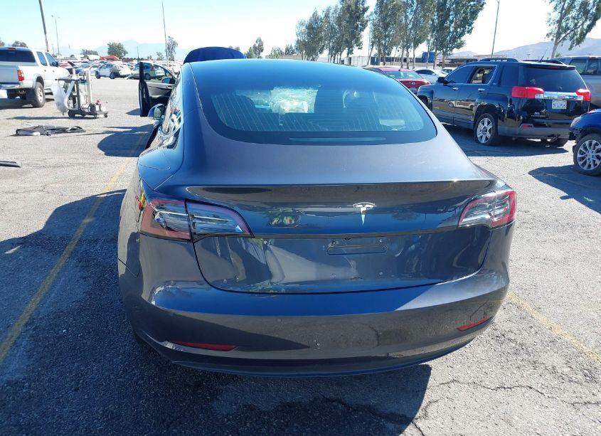 Photo 15 of 2018 Tesla Model 3 LONG RANGE/MID RANGE (VIN 5YJ3E1EA8JF102008)