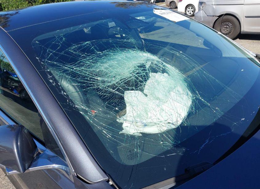 Photo 18 of 2018 Tesla Model 3 LONG RANGE/MID RANGE (VIN 5YJ3E1EA8JF102008)