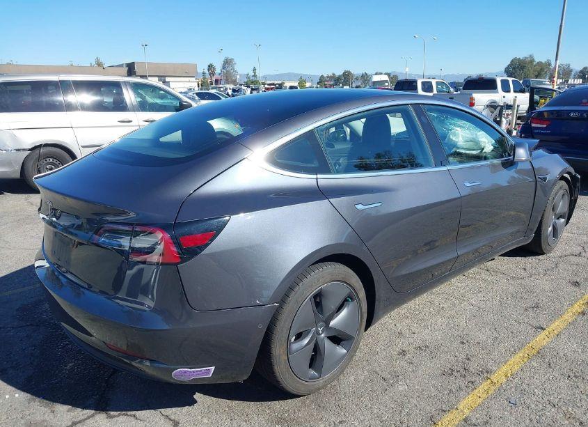 Photo 4 of 2018 Tesla Model 3 LONG RANGE/MID RANGE (VIN 5YJ3E1EA8JF102008)