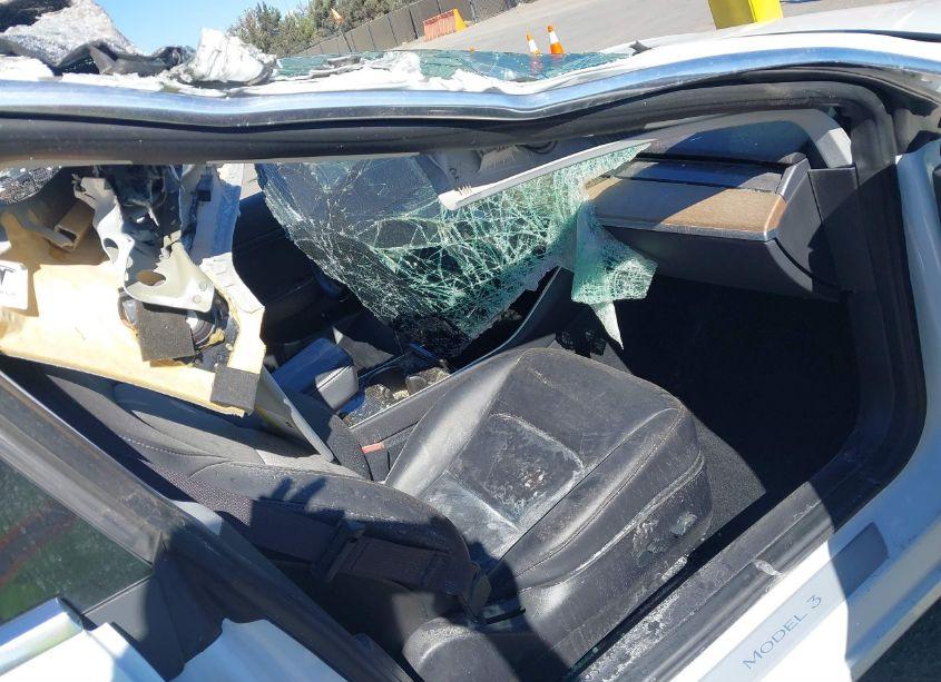 Photo 5 of 2018 Tesla Model 3 (VIN 5YJ3E1EA8JF108200)