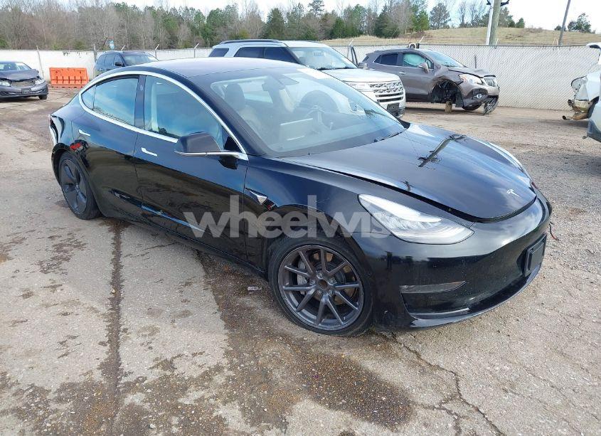2019 Tesla Model 3 LONG RANGE/MID RANGE/STANDARD RANGE/STANDARD RANGE PLUS (VIN 5YJ3E1EA8KF192908) main photo