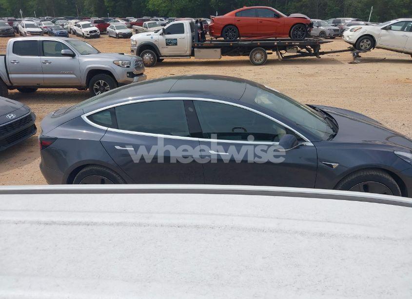 Photo 13 of 2020 Tesla Model 3 STANDARD RANGE PLUS REAR-WHEEL DRIVE/STANDARD RANGE REAR-WHEEL DRIVE (VIN 5YJ3E1EA8LF597054)
