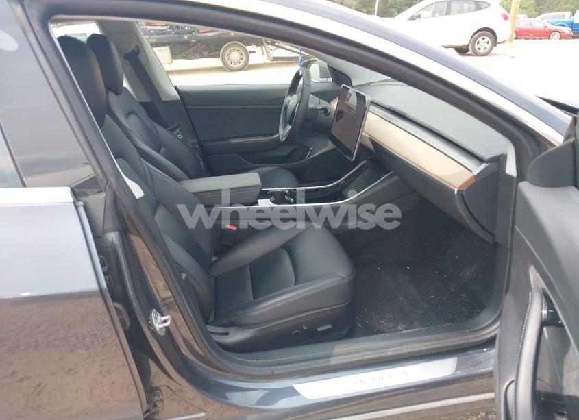 Photo 5 of 2020 Tesla Model 3 STANDARD RANGE PLUS REAR-WHEEL DRIVE/STANDARD RANGE REAR-WHEEL DRIVE (VIN 5YJ3E1EA8LF597054)